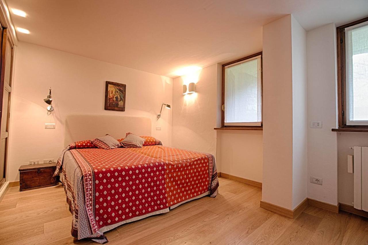 Joivy Superb Apartments For 6 With Mountain View And Garden In Courmayeur Exterior photo