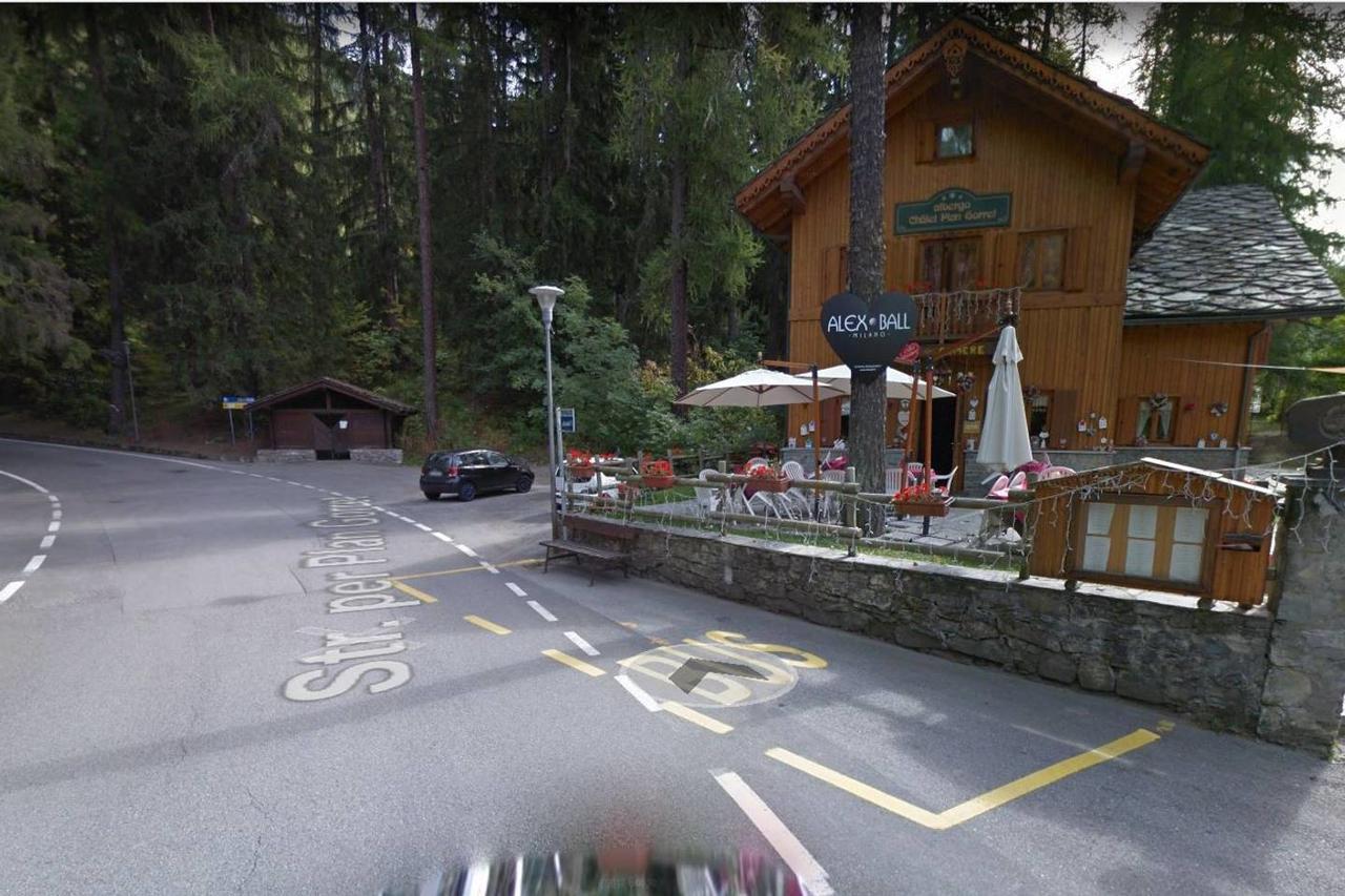 Joivy Superb Apartments For 6 With Mountain View And Garden In Courmayeur Exterior photo